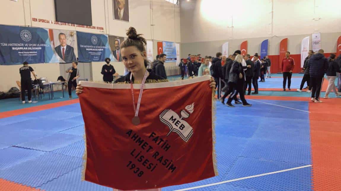 Öğrencimiz Türkiye Final Müsabakalarına Katılmaya Hak Kazandı.Tebrikler